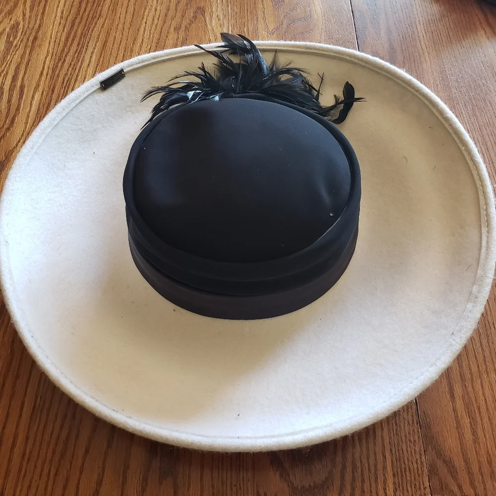 Badgley Mischka Black Topper with White Brim and Feather Accent